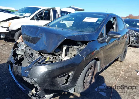 2013 Ford Fiesta Se z USA, uszkodzony, nr VIN 3FADP4BJ1DM191379